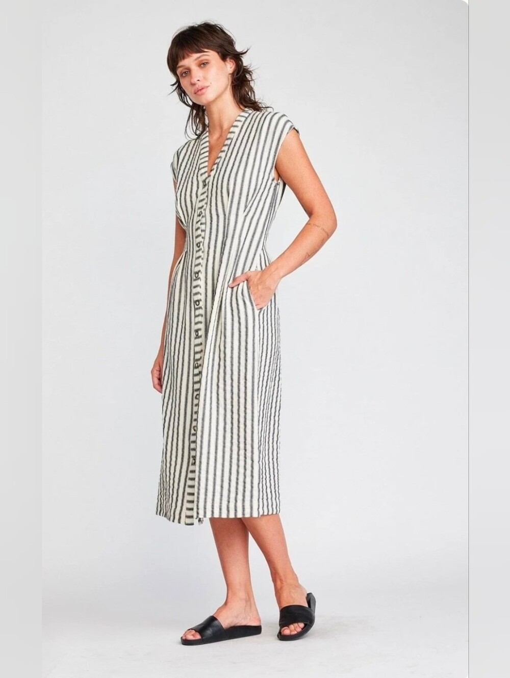 Self Contrast Jamilla Button Front Midi Dress